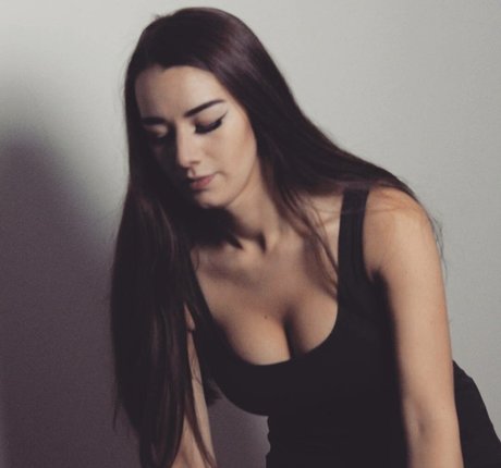 Miss Mikkaa model nudes galleries