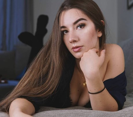 Miss Mikkaa naked pornstar archive