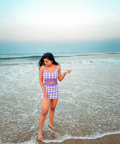 Suhana Khan pornstar erotic img