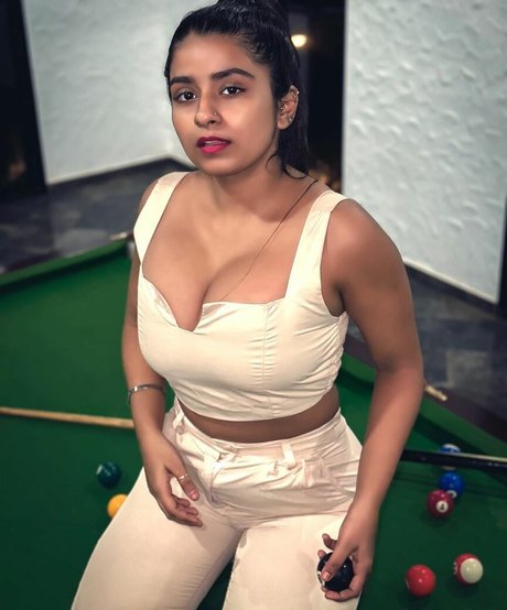 Suhana Khan pornstar exclusive picture