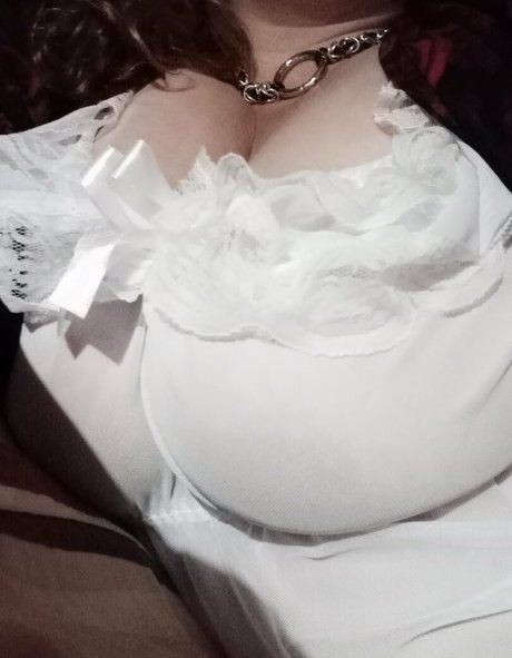 iamyoursinner model naked pics