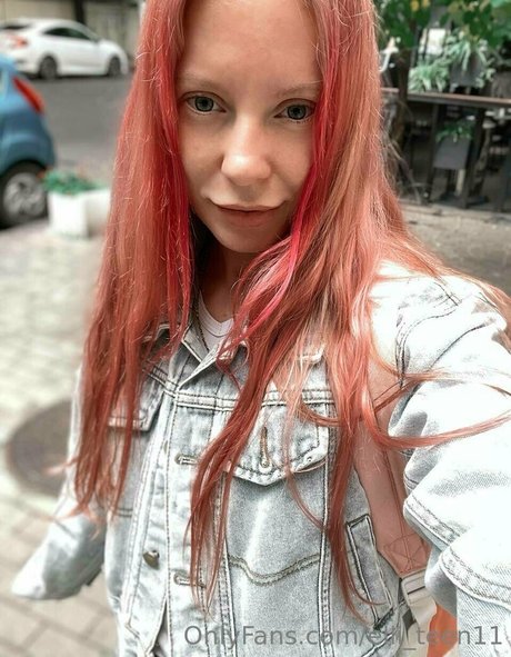 pretty elli top profile image