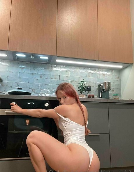 pretty elli adult model archive