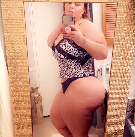 thickvanillabunny2 pornstar adult photo