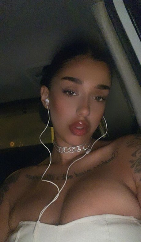 cute shemale onlyfans free sex pic