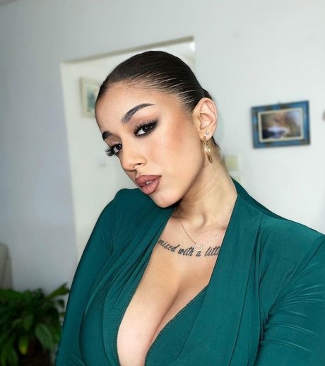 blonde big tits onlyfans nude galleries