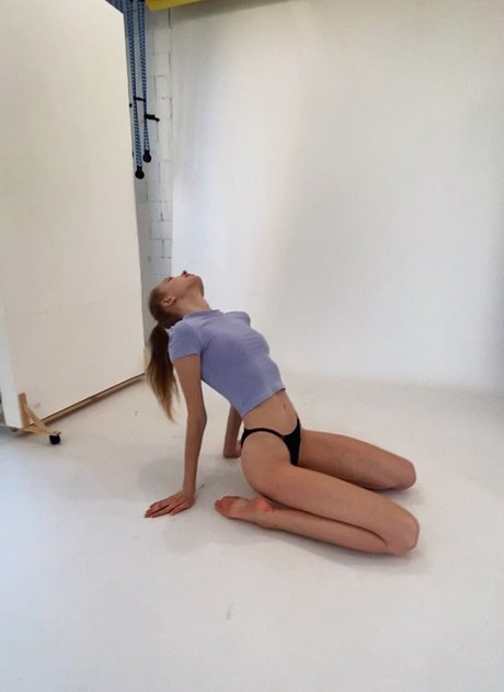 Lily Osadcha nice model pic
