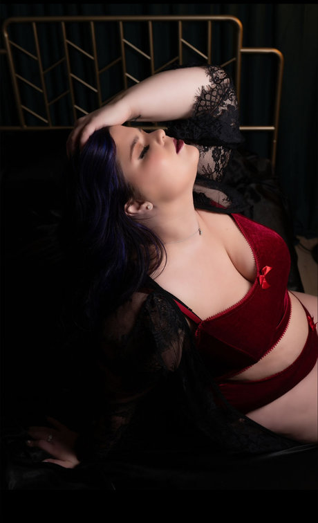 curvy naked onlyfans nude archive