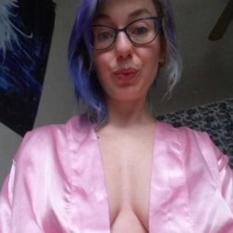 Juniper Thorne pornstar naked picture