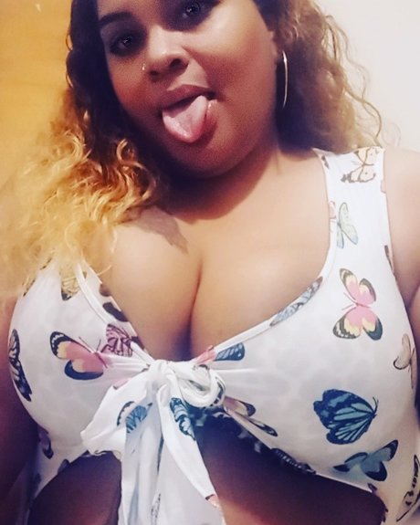 qu33n redd nude actress gallery