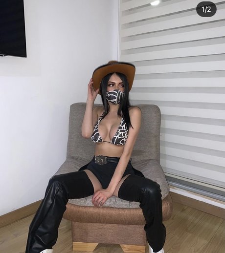 Dayana E sexy star pictures