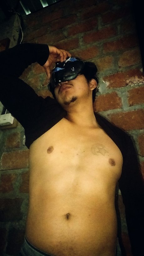Danny Agila model hd img
