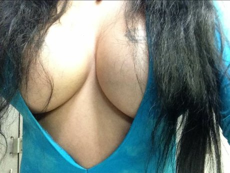 Raven40DD nice pornstar pic
