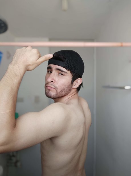 Raul Diaz star naked gallery