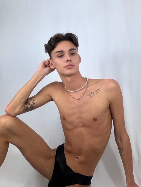 very skinny onlyfans pretty pics
