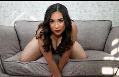 Rosalinda Resendiz pretty pornstar pic