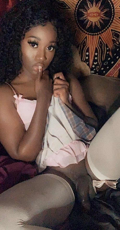Vanniall pornstar exclusive pic