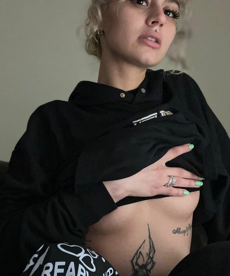 secretary onlyfans free nude pics