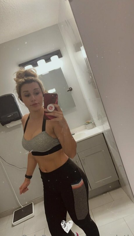 sassysloth naked pornstar photo