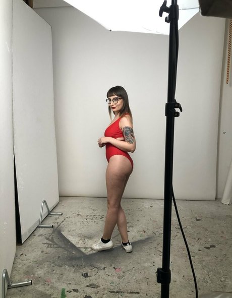 tlpxo model pornographic archive