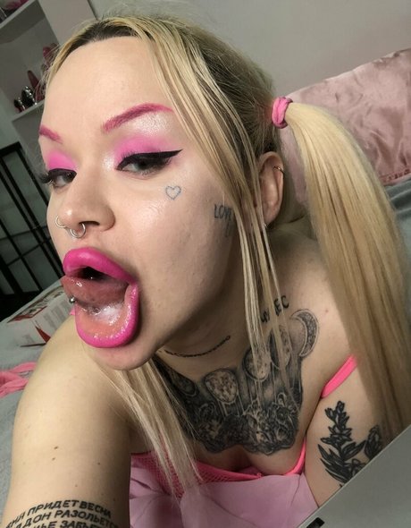 black hair onlyfans xxx picture