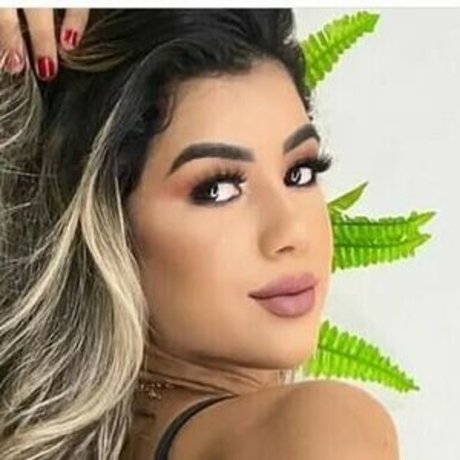Gabrielly Lopes model art photo
