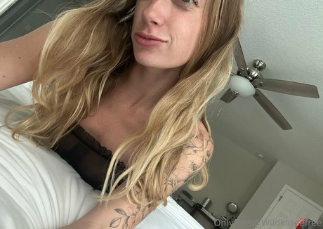 wildkateefree pornographic model images
