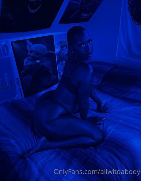 aliwitdabody star naked pics