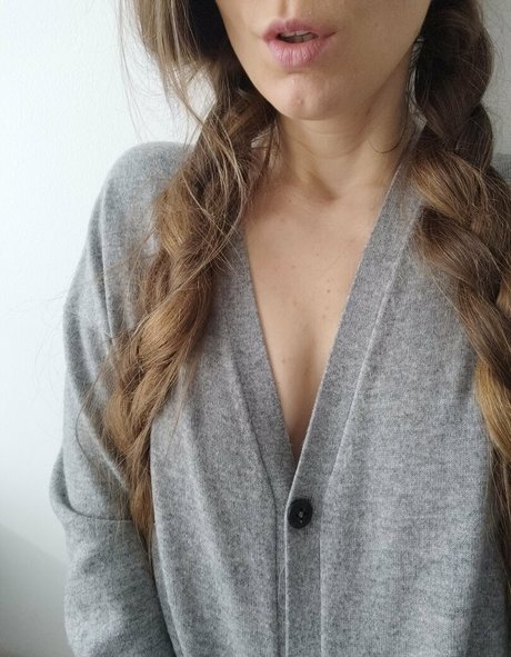 cute girlfriend sex model gallery