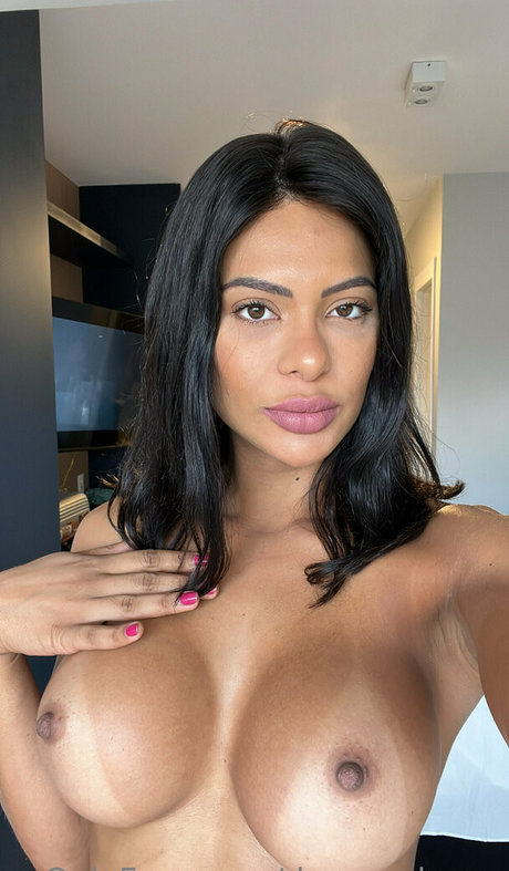 Dayane Machado free pornstar images