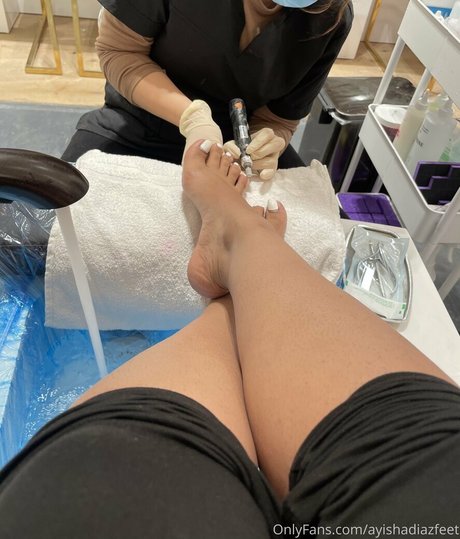 ayishadiazfeet nice star photos