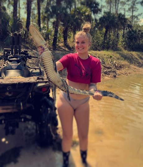 Canam Lyss top profile image