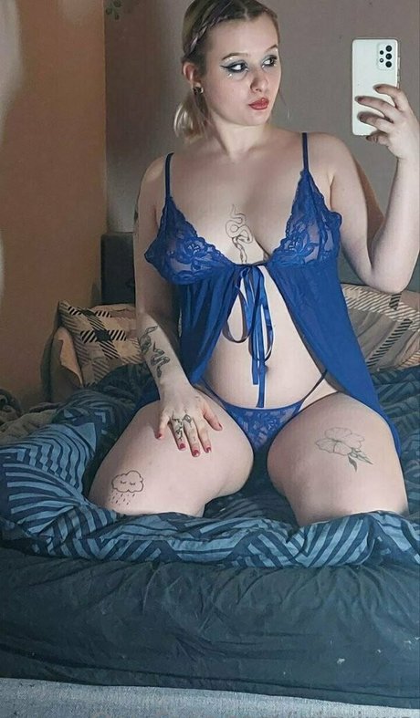 juicyjuus model free photo