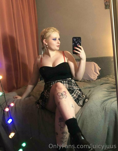 juicyjuus high quality pornstar gallery