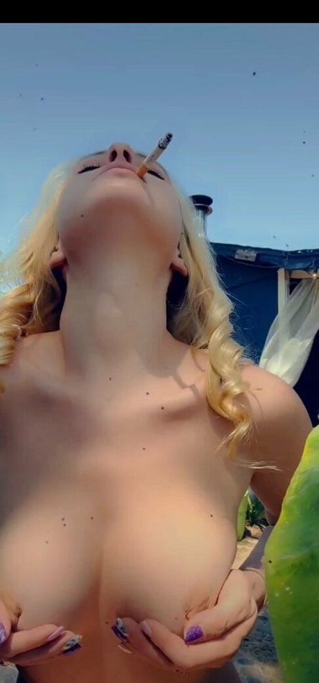 smokingprincessof model pornographic archive