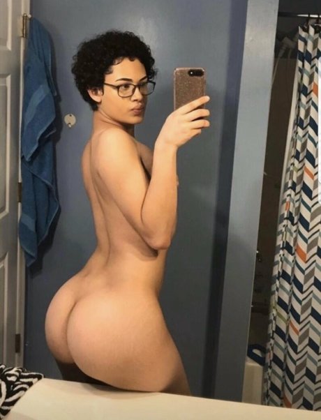 Thick Diamond model xxx gallery