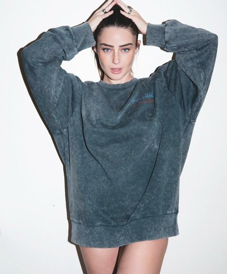 Effy Palarya model nice pictures