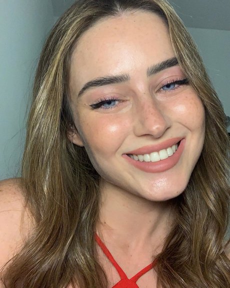 Effy Palarya pornstar beautiful image