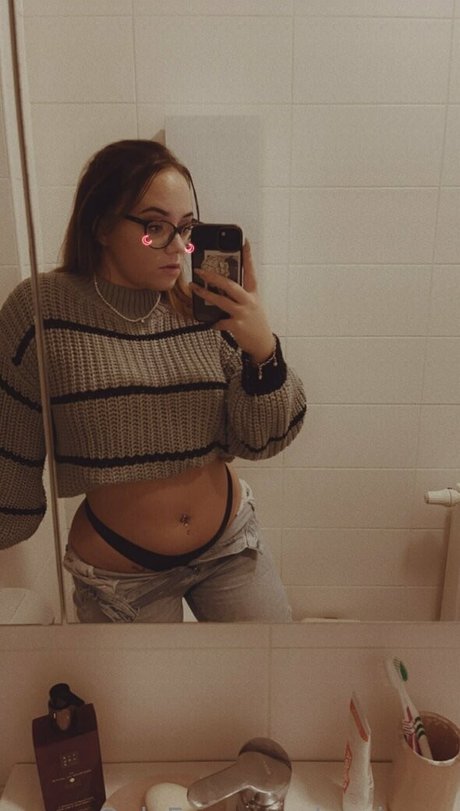 vani vaa nude model photos