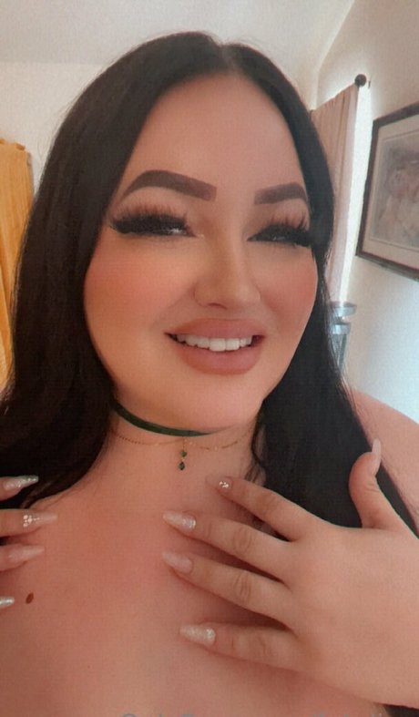 fateliza star naked pic