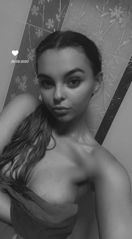 eva elster star naked gallery