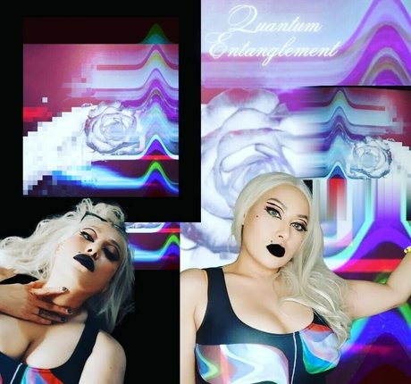TechNoirCandy model pornographic archive