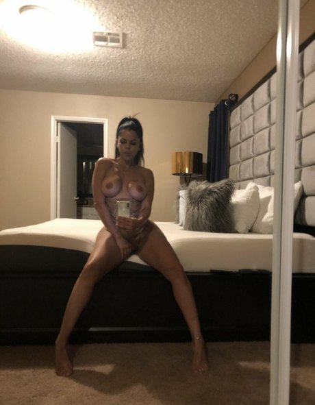 xxx milf onlyfans free images