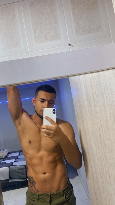 bastianquentin naked star photo