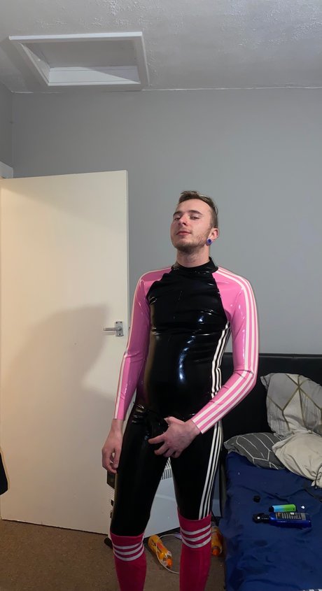 Lucas Oliver star sexy picture