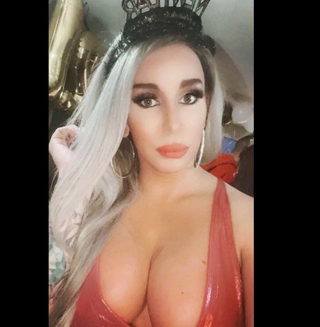 Xoxox sapphirefree  profile image