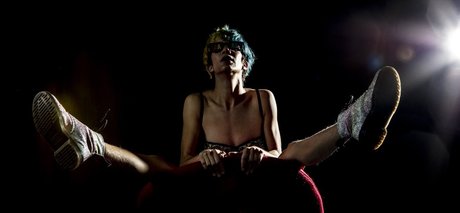 Kitty Bea Andro Genie sexy model image