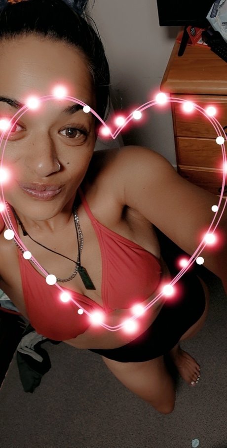HomeGrownBabyMamaXx pretty star pic
