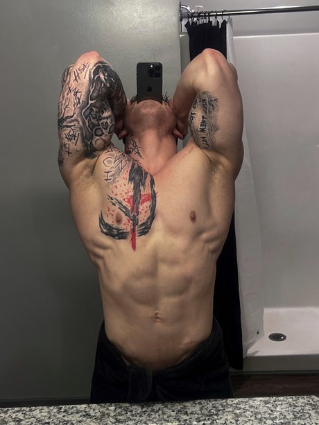 Ike pornstar top img