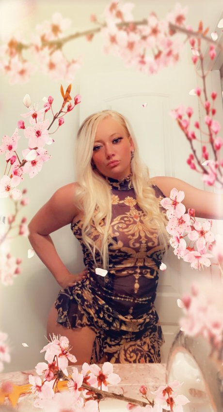 SnowDollas best model pics